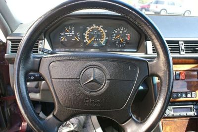 1992 Mercedes-Benz 500 E - Click to see full-size photo viewer